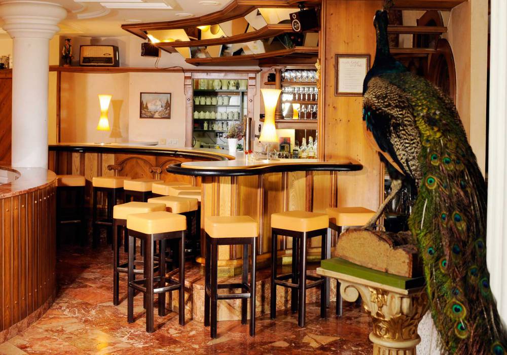 bar.jpg